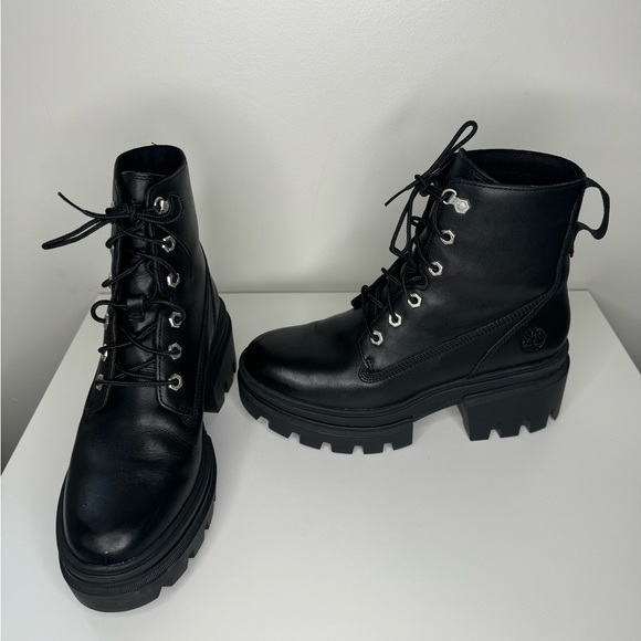 Timberland Shoes - Timberland Black Everleigh Booties Sz 8